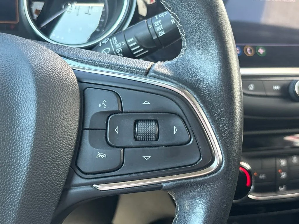 Used 2021 Gray Buick Preferred image 21