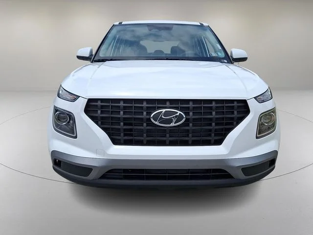 New 2026 White Hyundai SE image 2