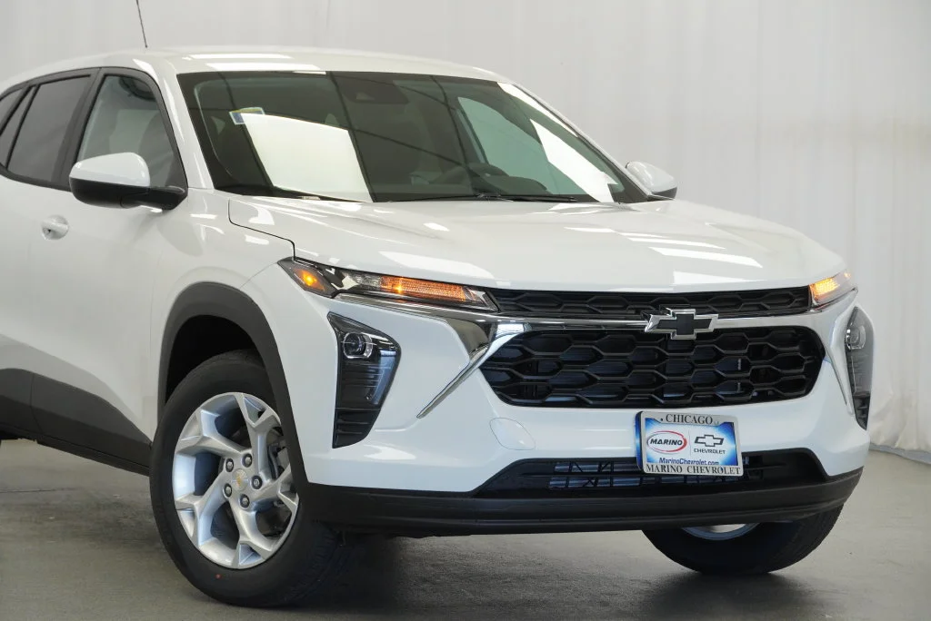 New 2026 Summit White Chevrolet LS image 8