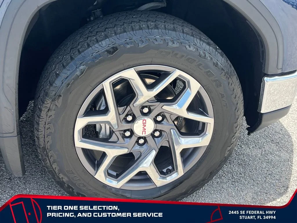 Used 2023 Pacific Blue Metallic GMC SLT image 21