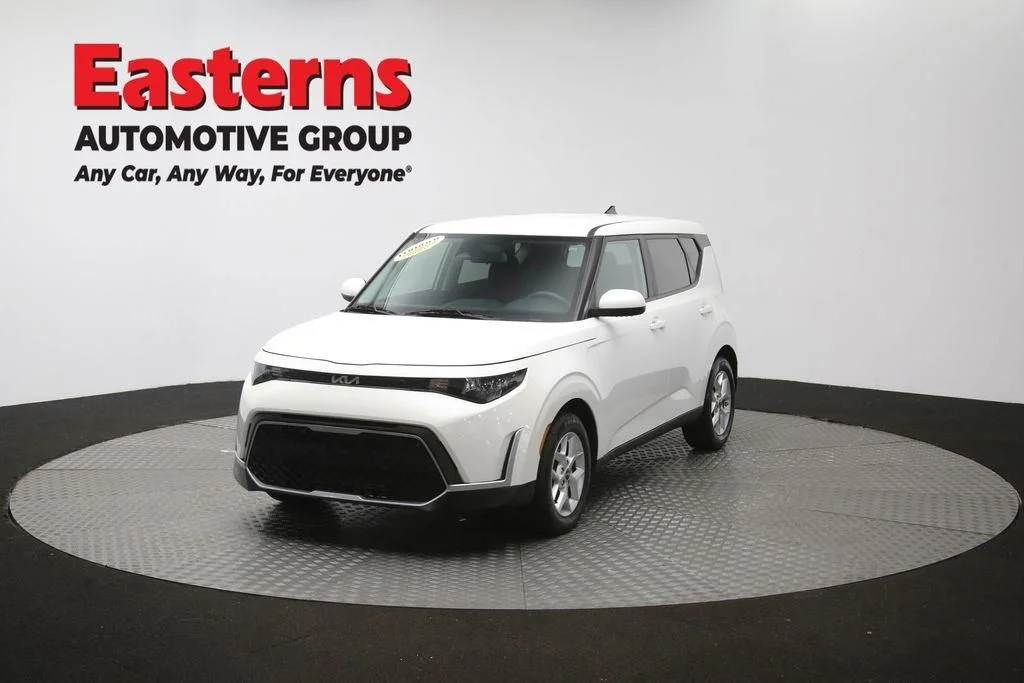 Used 2023 White Kia LX image 57