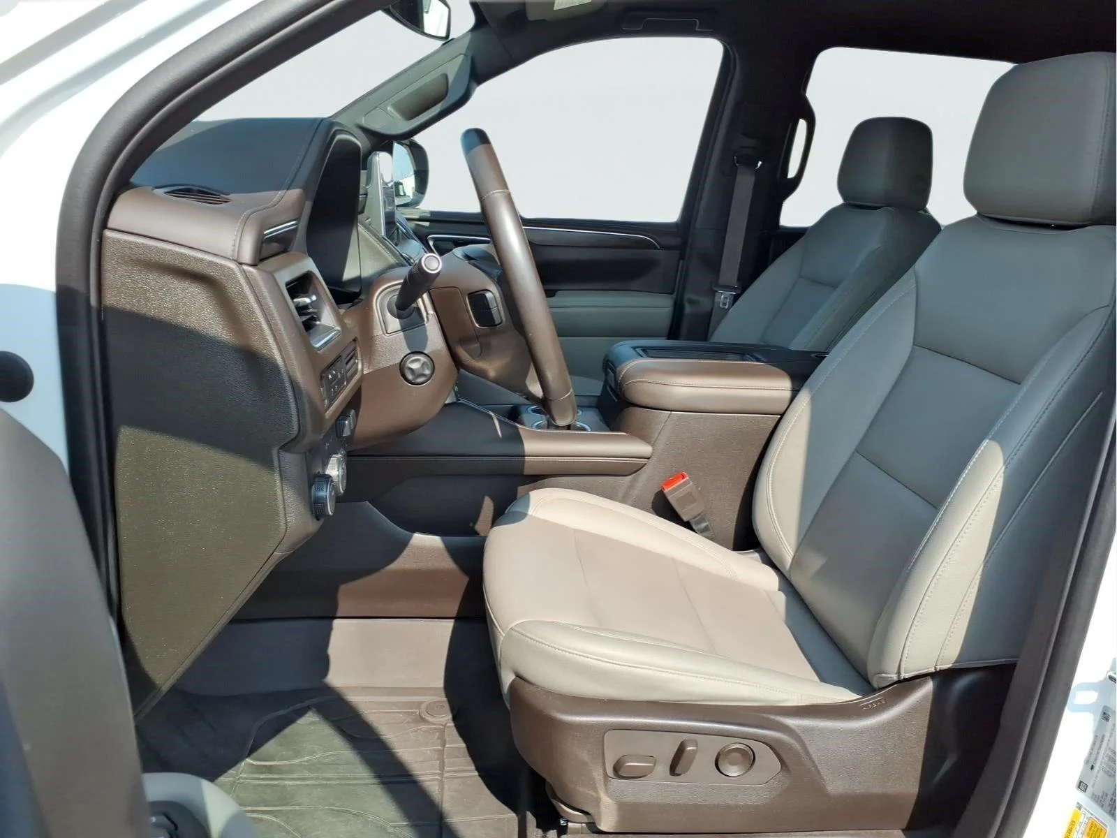 Used 2022 Summit White Chevrolet LT image 19