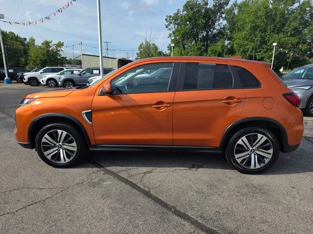 Used 2023 Orange Mitsubishi 2.0 SE image 7