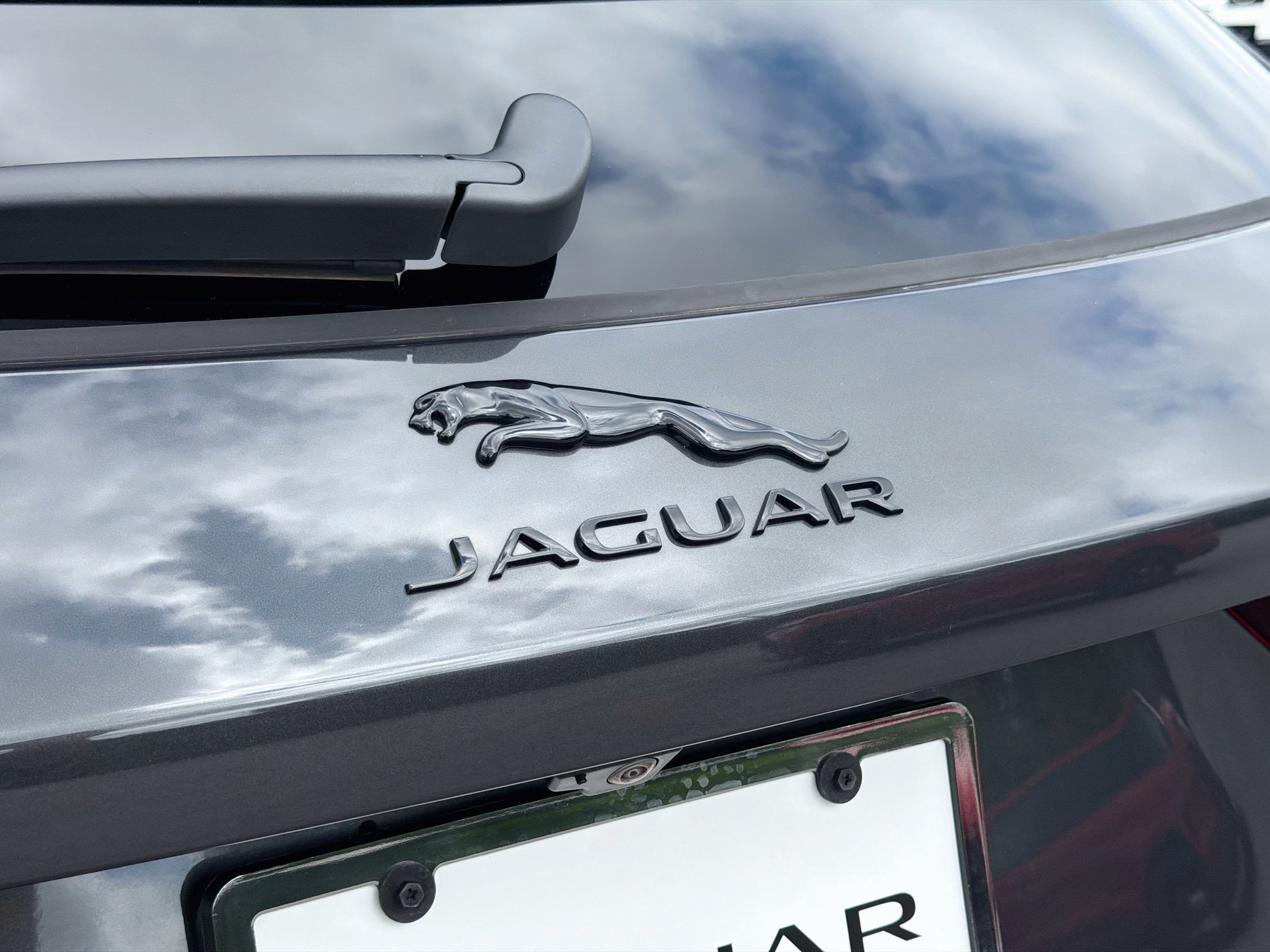 2026 Jaguar F-Pace R-Dynamic S - Photo 11