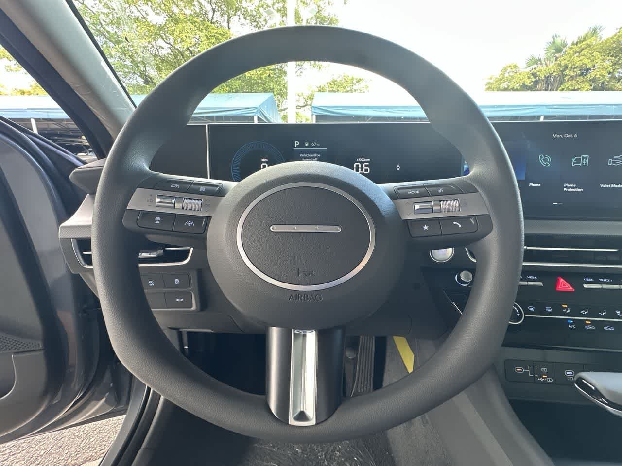 Used 2026 Transmission Blue Hyundai SE image 15