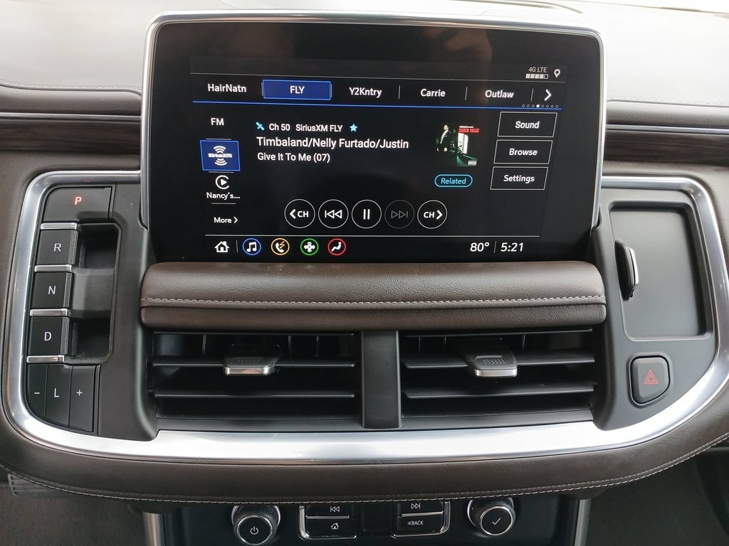2021 Chevrolet Suburban Z71 - Photo 13