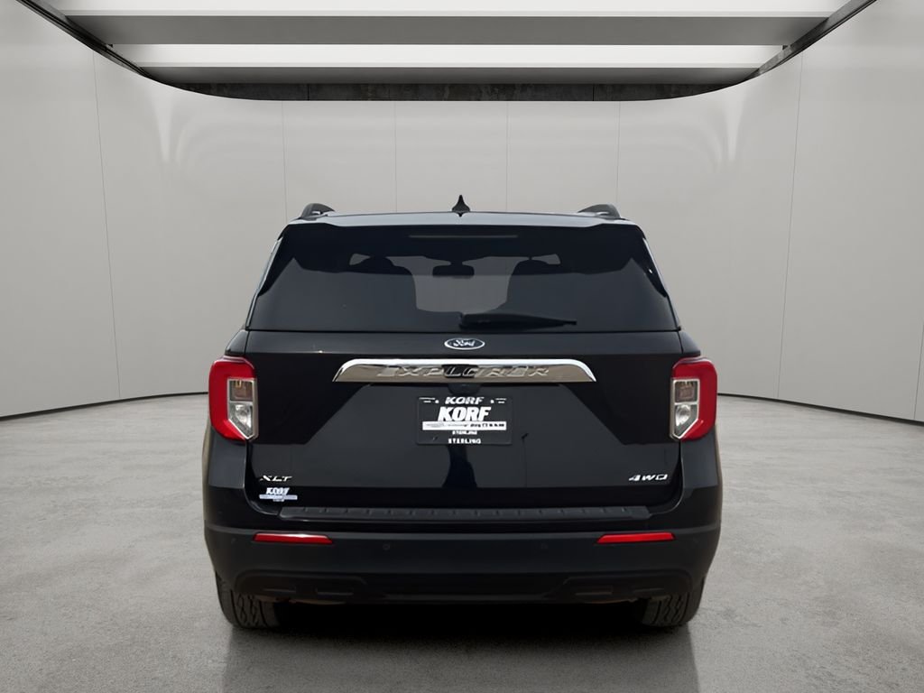 Used 2021 Agate Black Metallic Ford XLT image 4