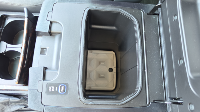 Used 2008 Red Toyota Base image 31