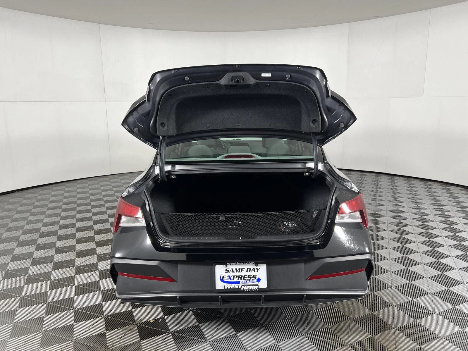 Used 2024 Abyss Black Hyundai SE image 21