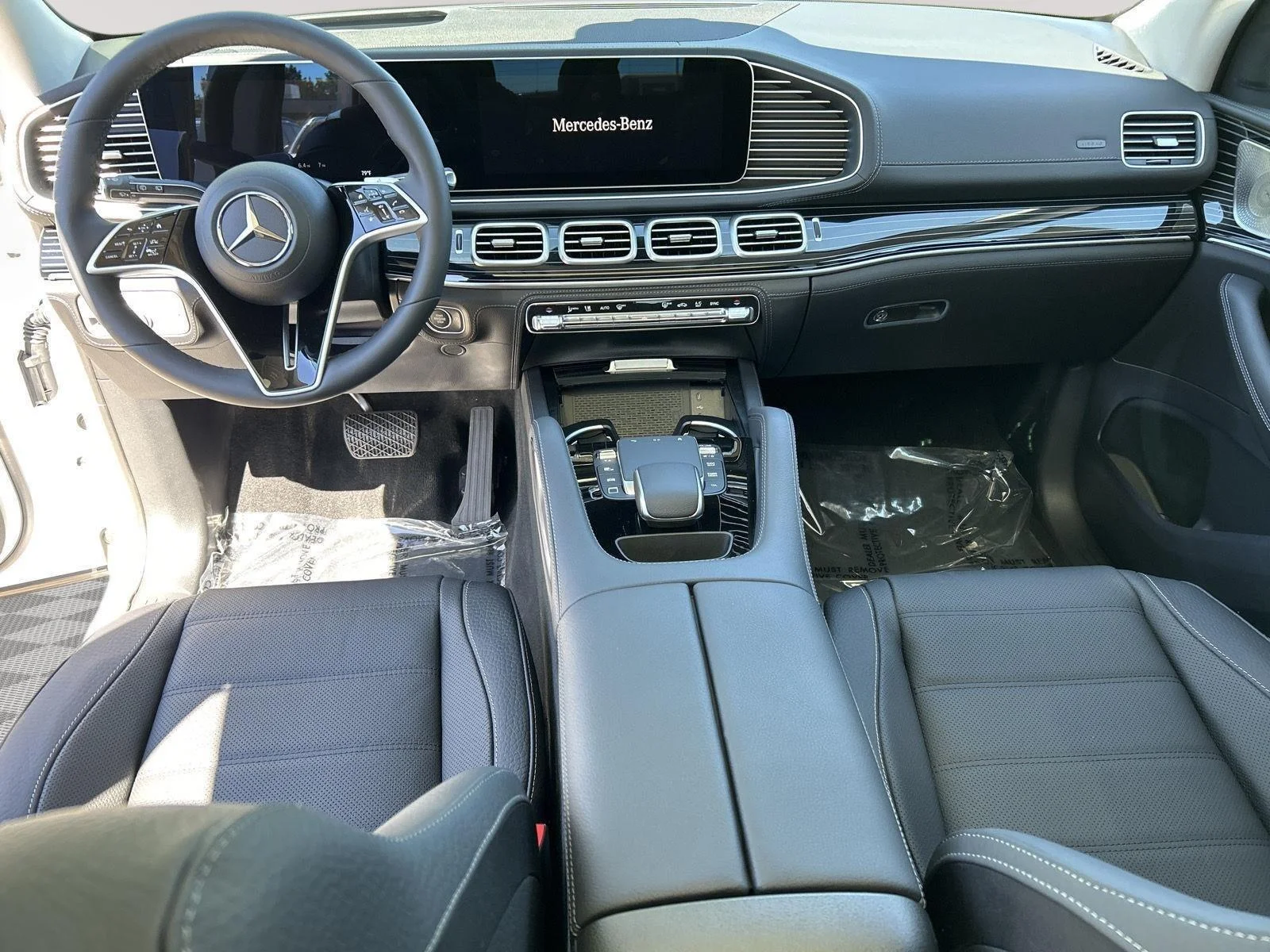 New 2026 MANUFAKTUR Moonlight White Metallic Mercedes-Benz GLE 350 image 14