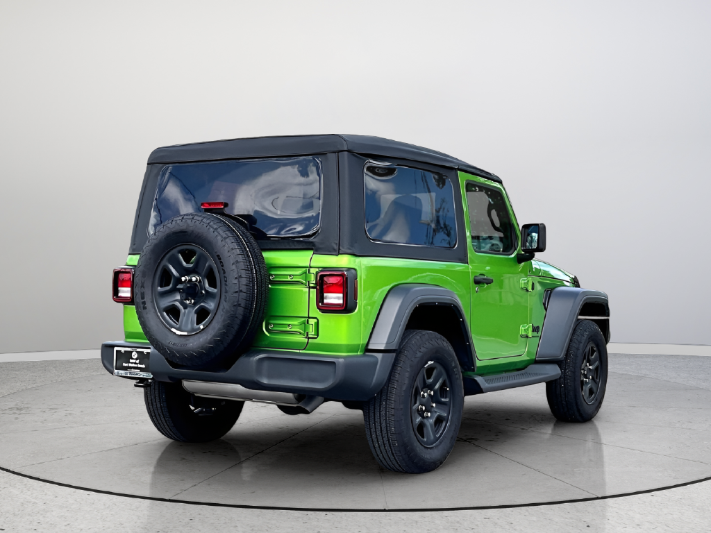 Used 2025 Green Jeep Sport image 4