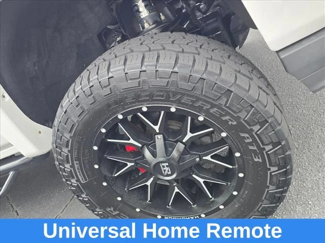 Used 2018 White Chevrolet LT image 14