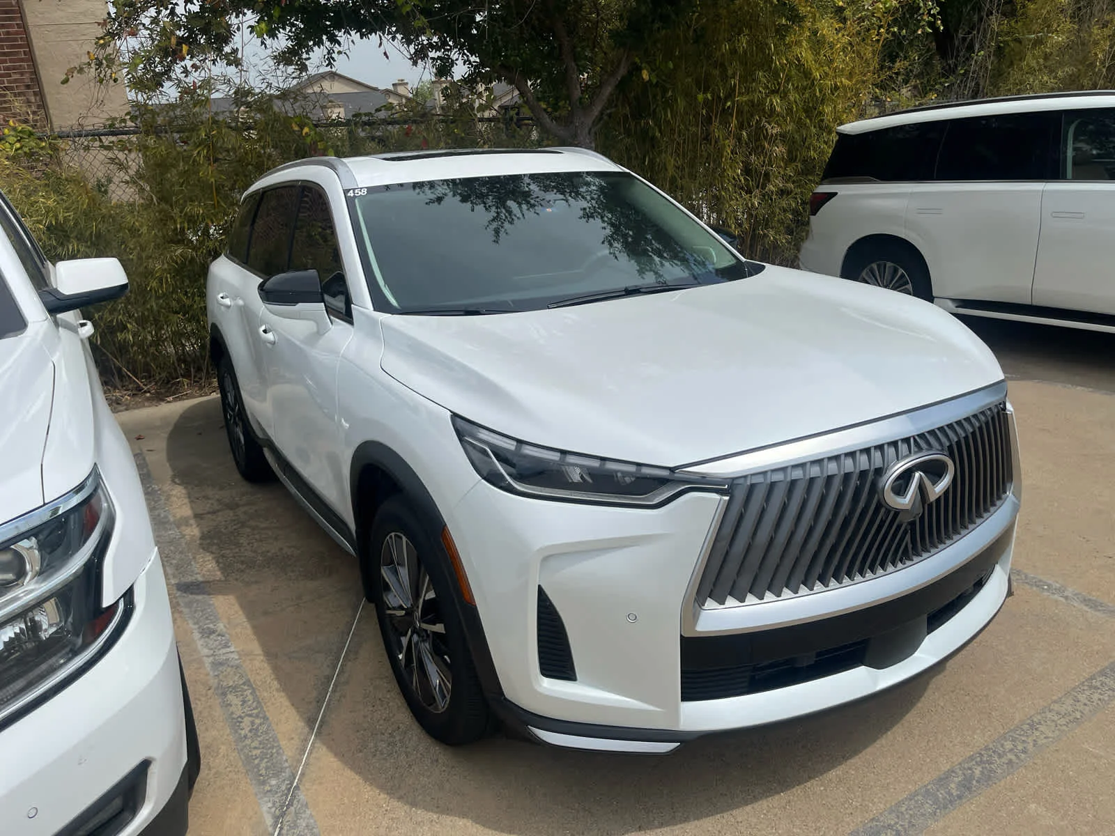 Certified Used 2026 Radiant White INFINITI LUXE image 2