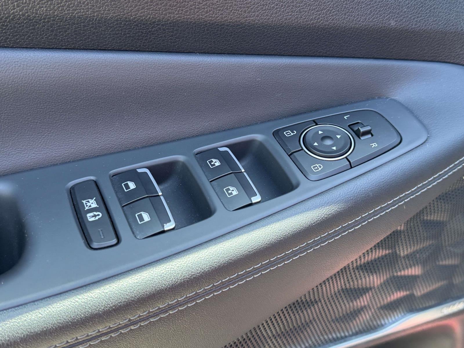 2020 Hyundai Santa Fe SEL - Photo 15