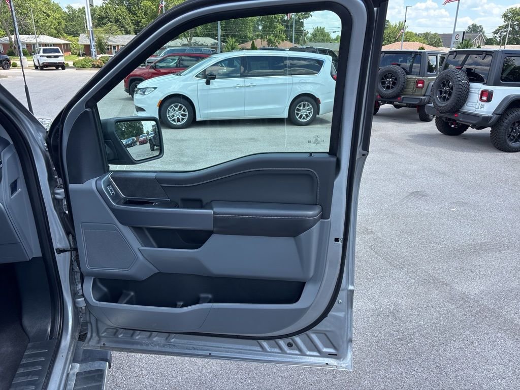 Certified Used 2025 Silver Ford XLT image 40