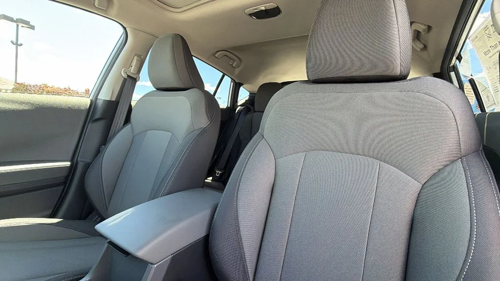 New 2026 CRYSTAL WHITE PEARL Subaru Premium image 11
