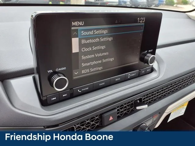 Used 2025 White Honda SE image 17