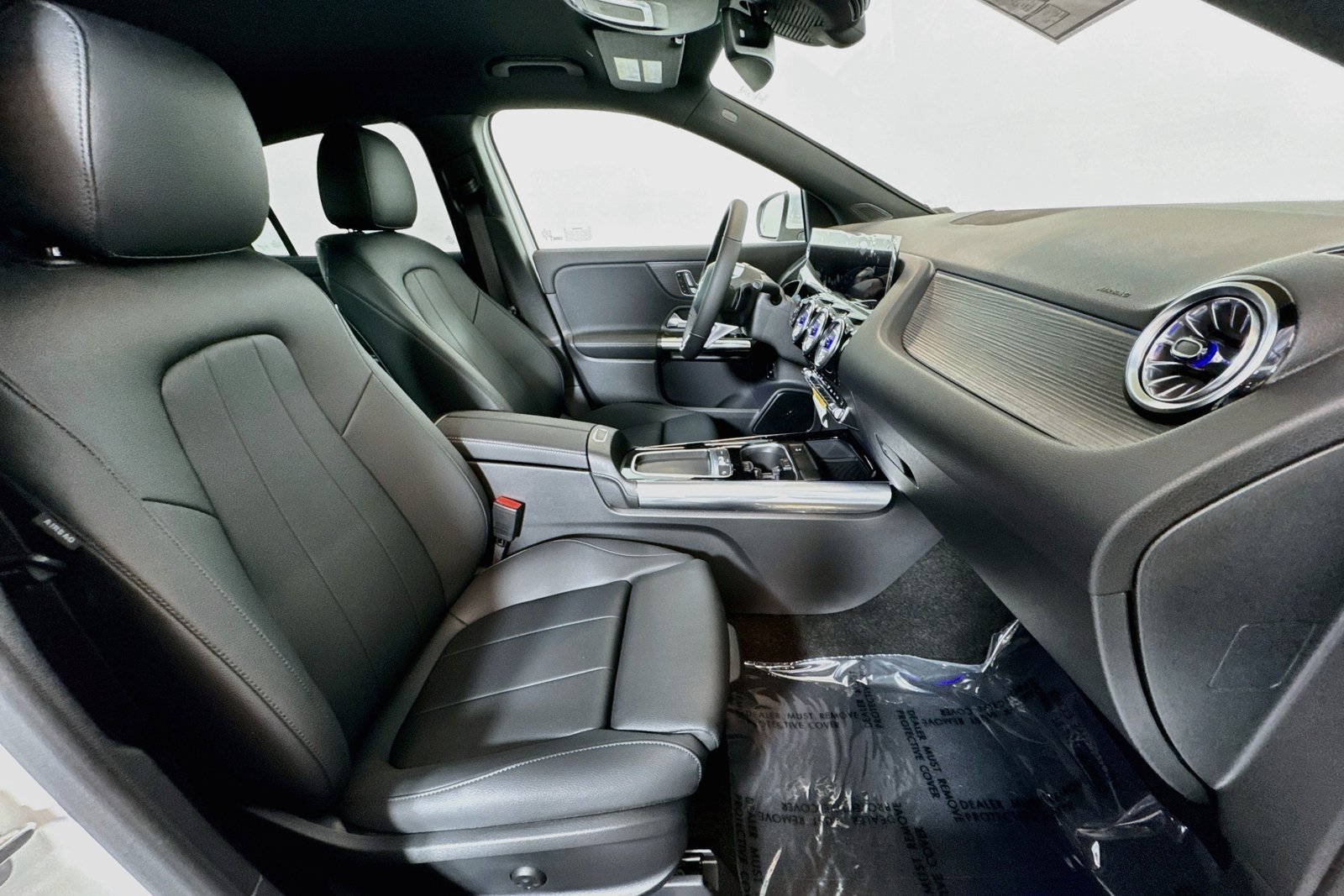 New 2026 Polar White Mercedes-Benz GLA 250 image 25