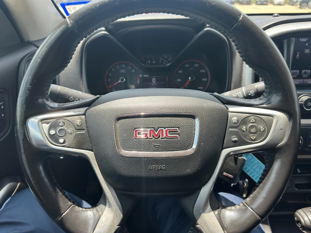 Used 2016 Onyx Black GMC 2WD SLT image 15