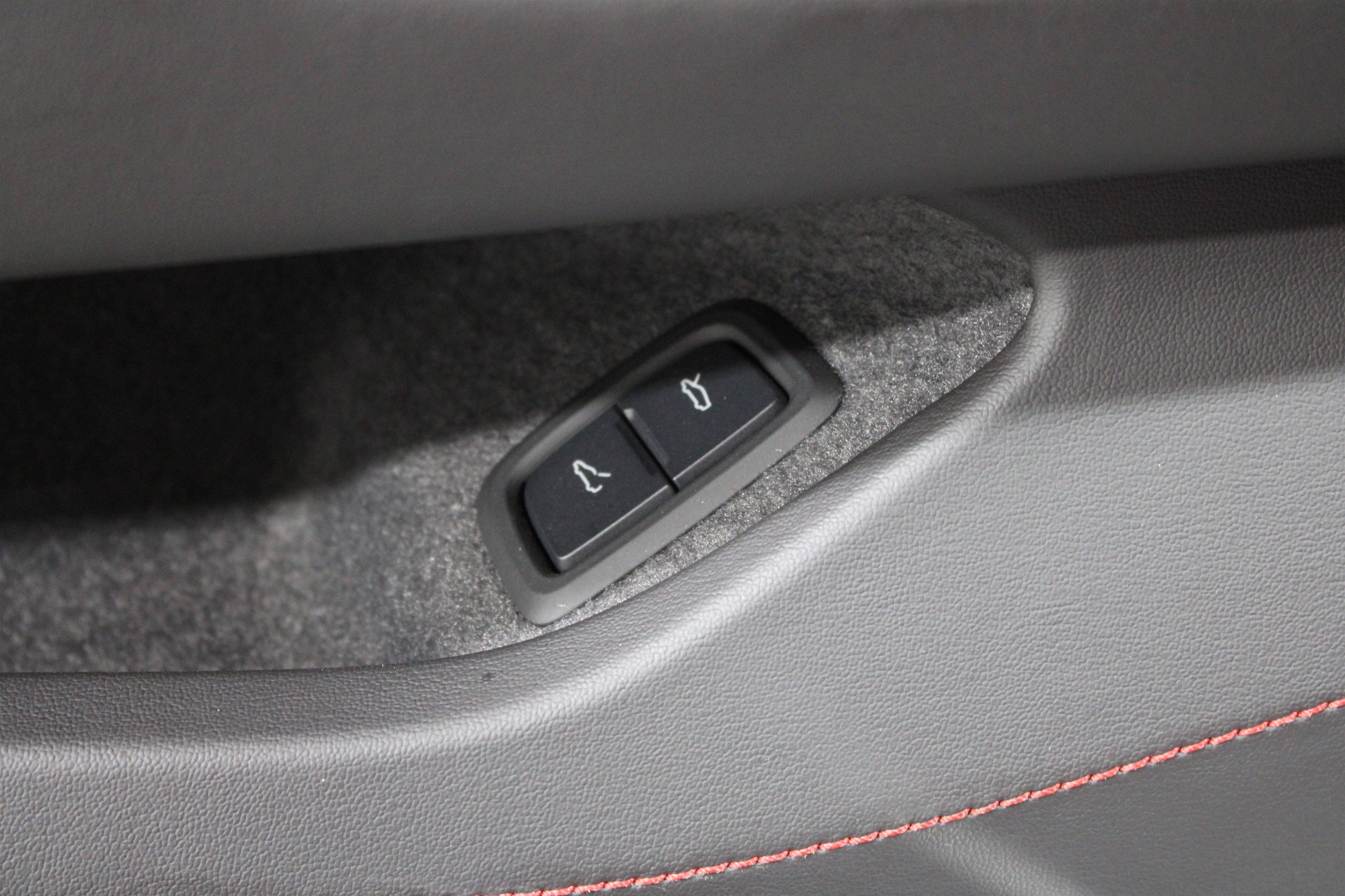 Used 2025 Sea Wolf Gray Tricoat Chevrolet 2LT image 10