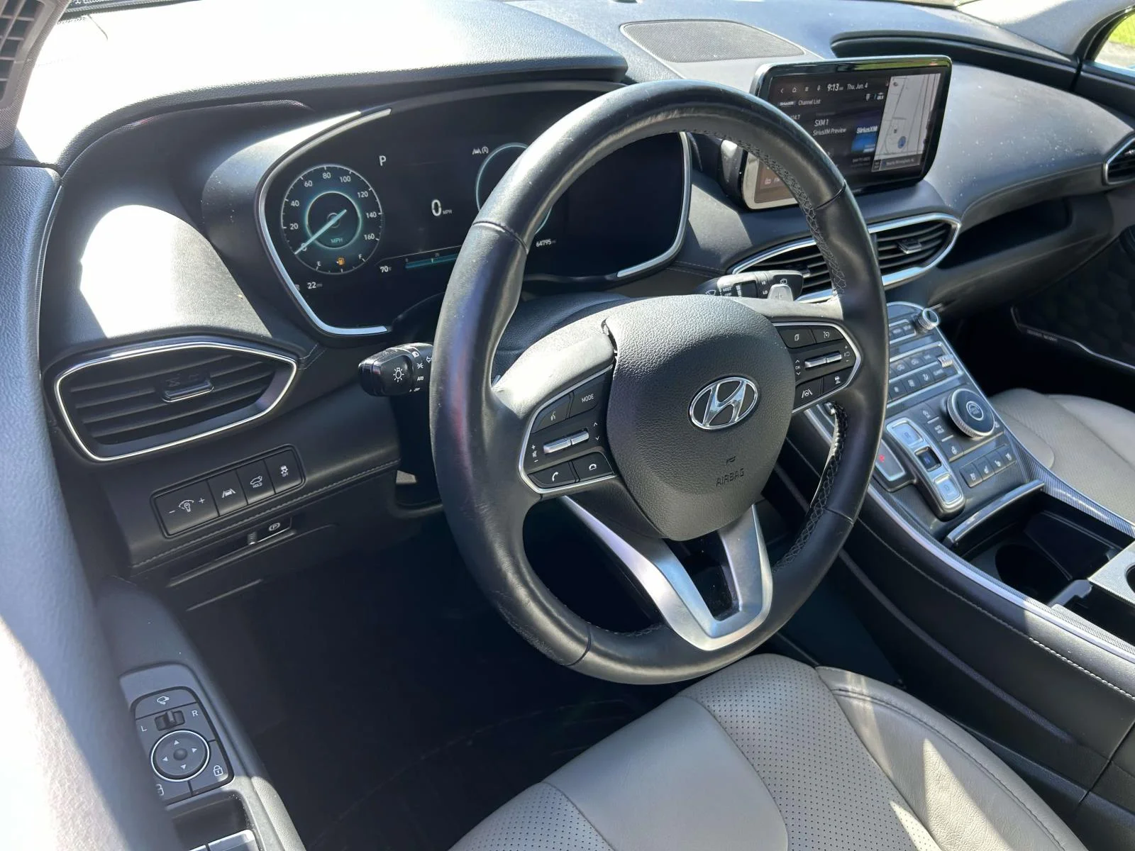 Used 2022 Gray Hyundai Limited FWD image 7
