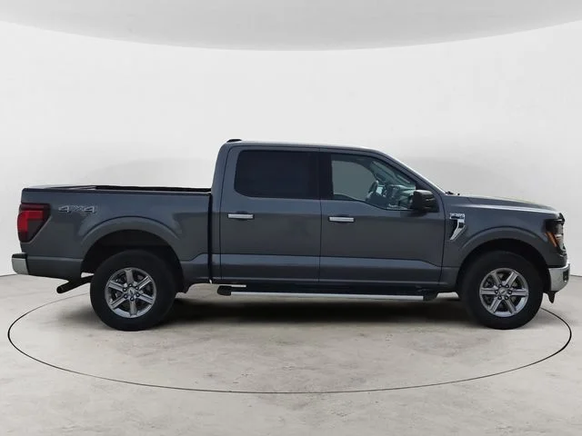Certified Used 2025 Gray Ford XLT image 4