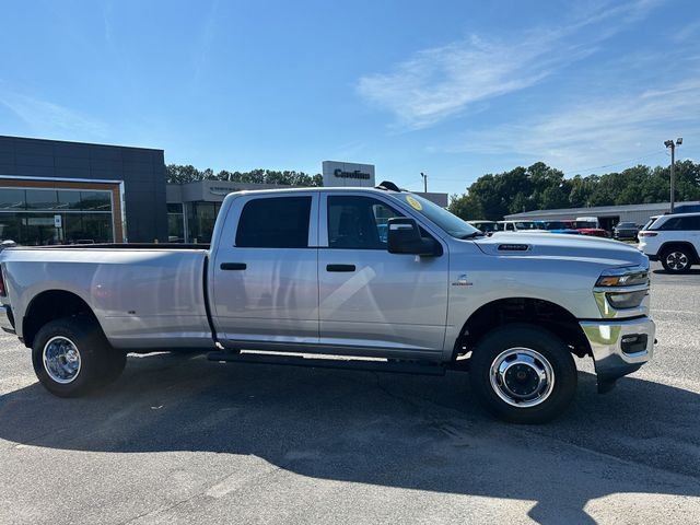 New 2026 Silver-Zynith Exterior Paint RAM Tradesman image 3