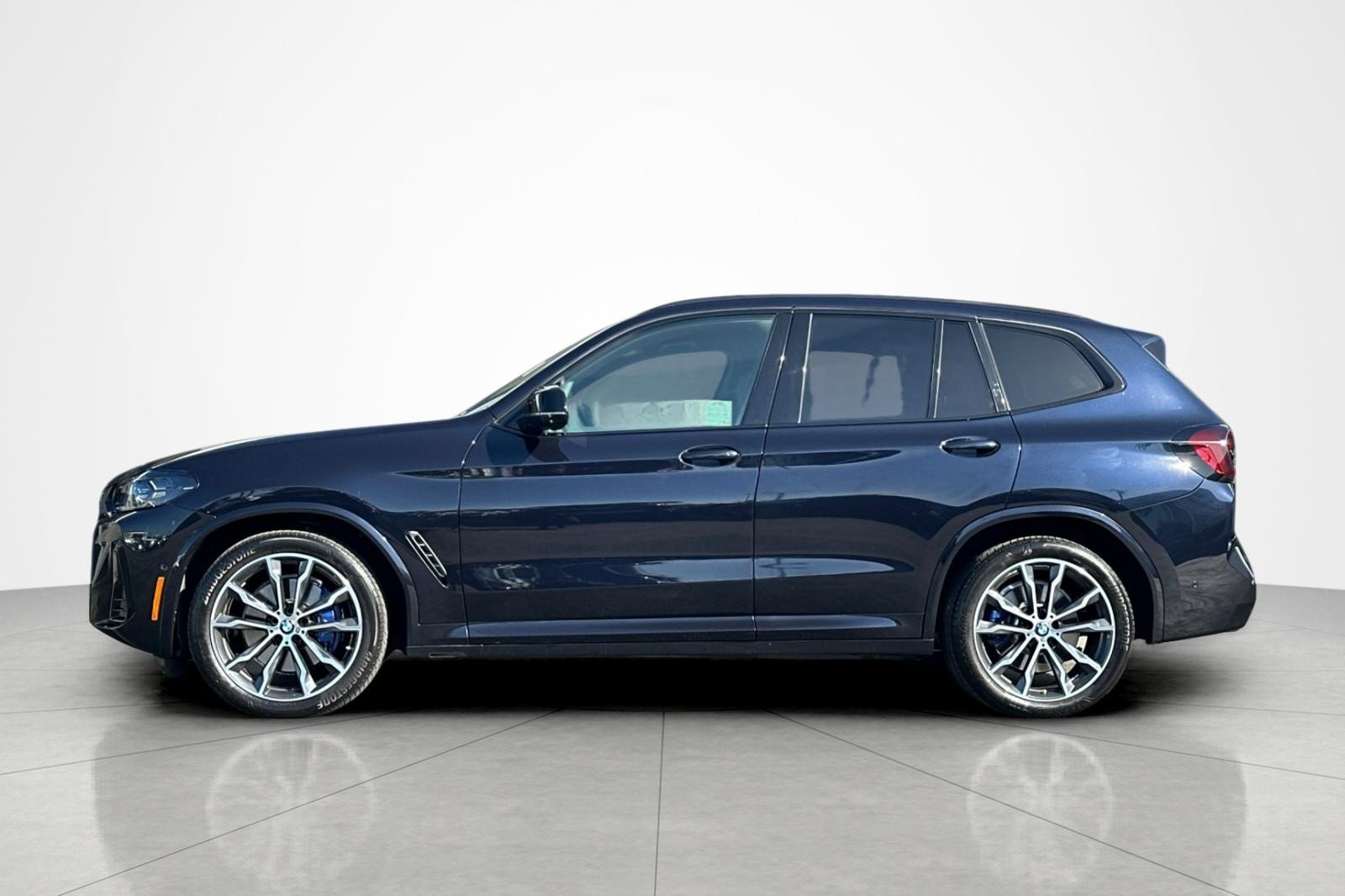 Used 2023 Carbon Black Metallic BMW M40i image 2