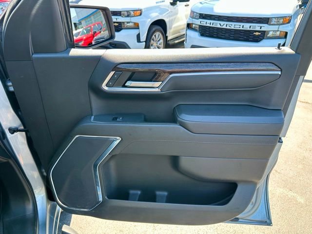 Used 2023 Sterling Metallic GMC Elevation image 21
