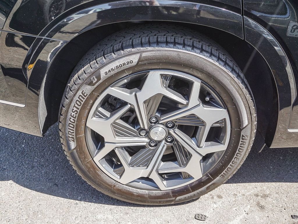 Used 2021 Black Hyundai Calligraphy image 8