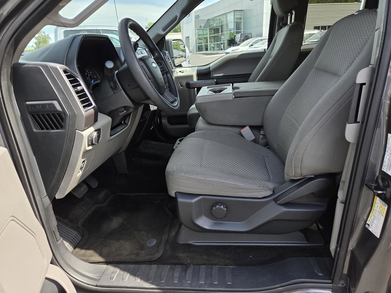 Used 2015  Ford  image 10