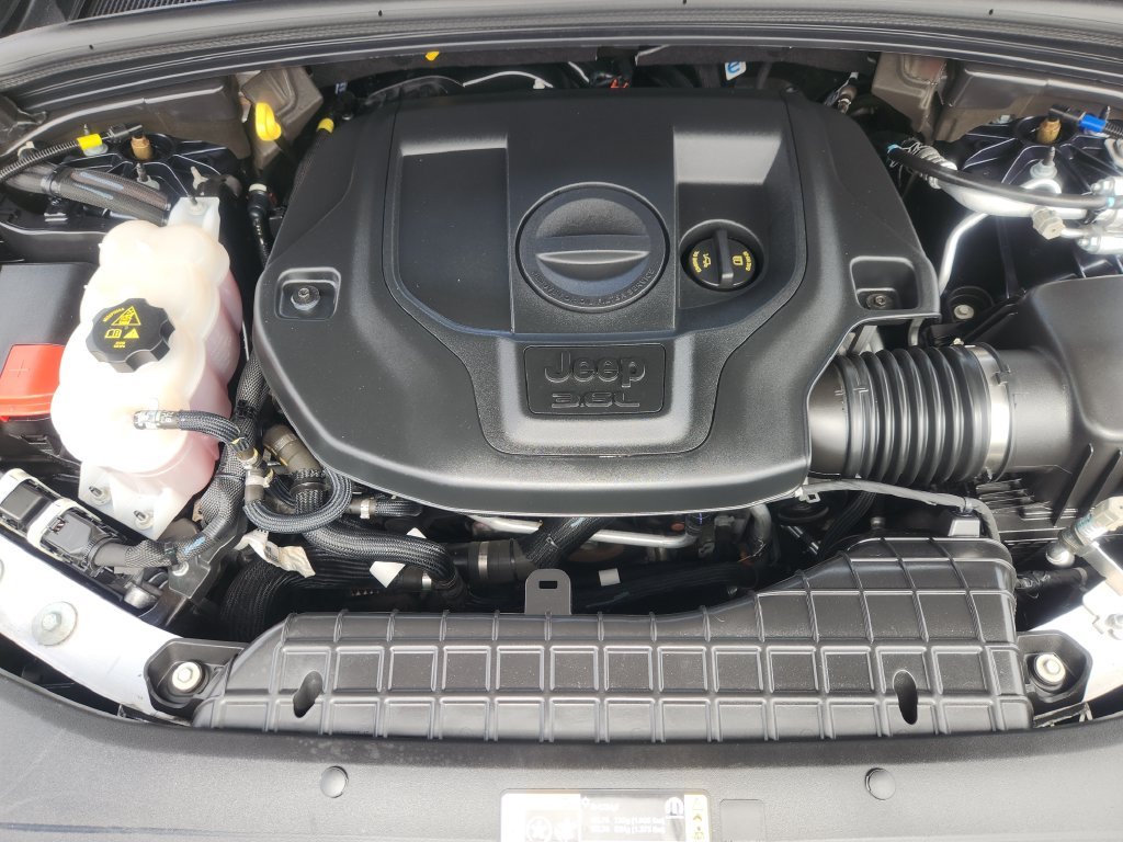 Used 2023 Black Jeep Summit Reserve image 29