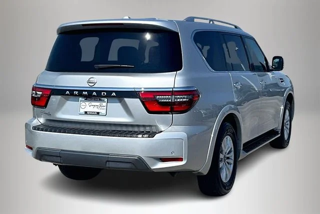 Used 2024 Silver Nissan SV image 5