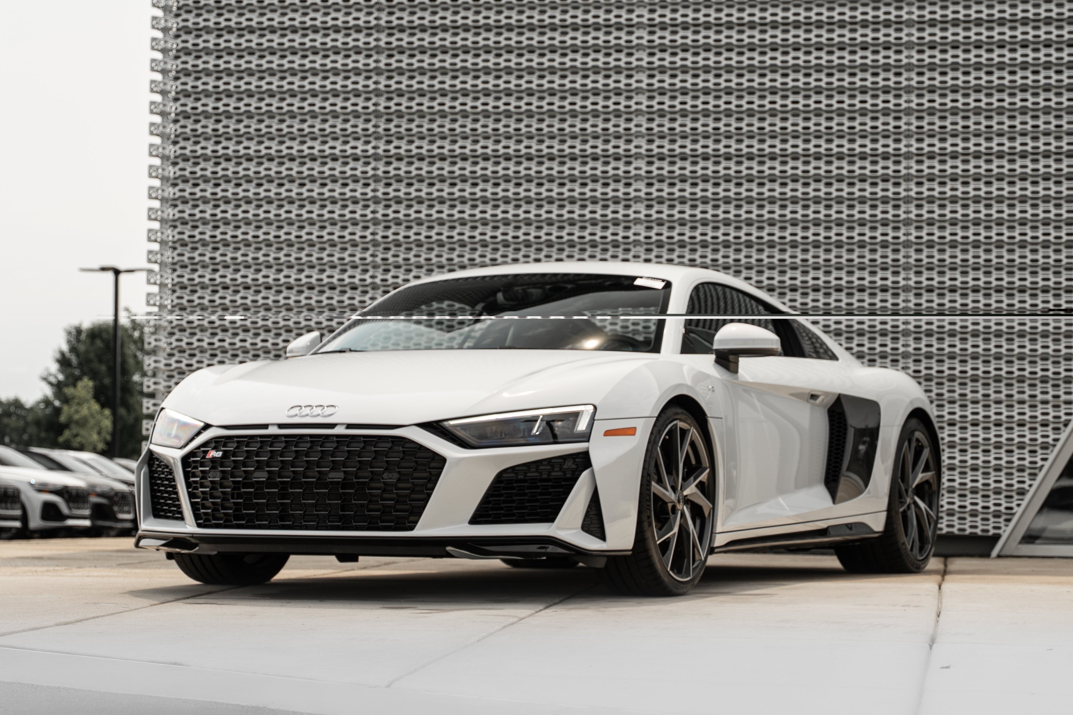 Certified Used 2023 Suzuka Gray Metallic Audi V10 performance image 7