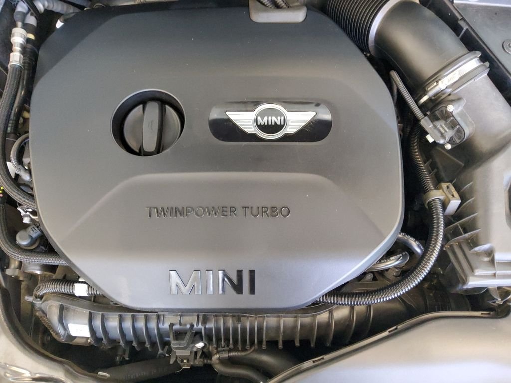 Used 2019 White MINI Classic image 21