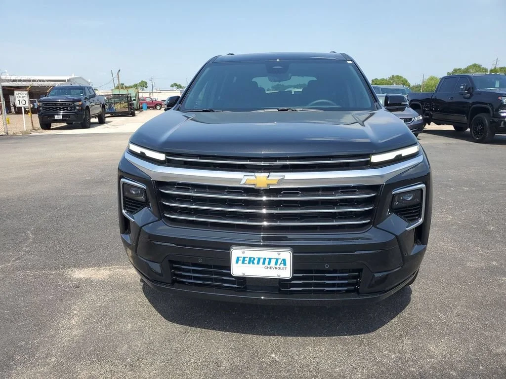 New 2026 Mosaic Black Metallic Chevrolet High Country image 36