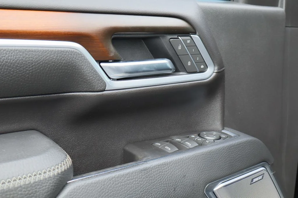 Used 2025 Black GMC Denali image 22