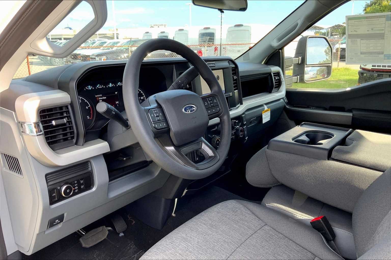New 2026 Oxford White Ford F-250® XL image 8