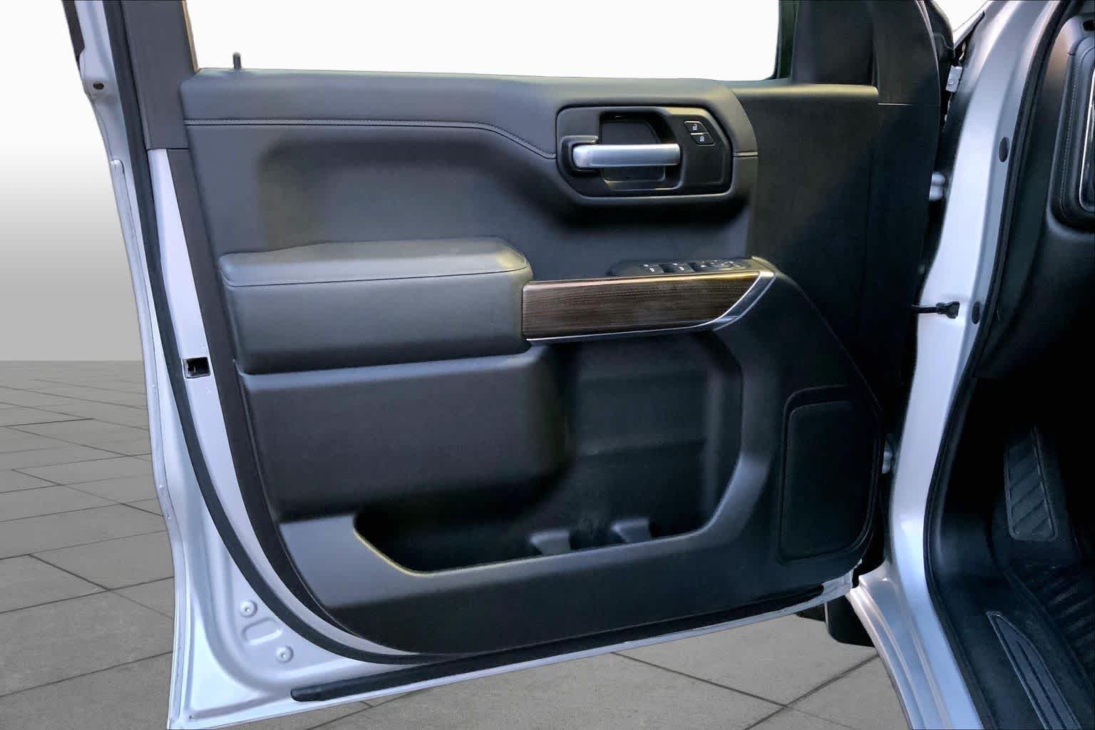 Used 2020 Silver Ice Metallic Chevrolet RST image 19