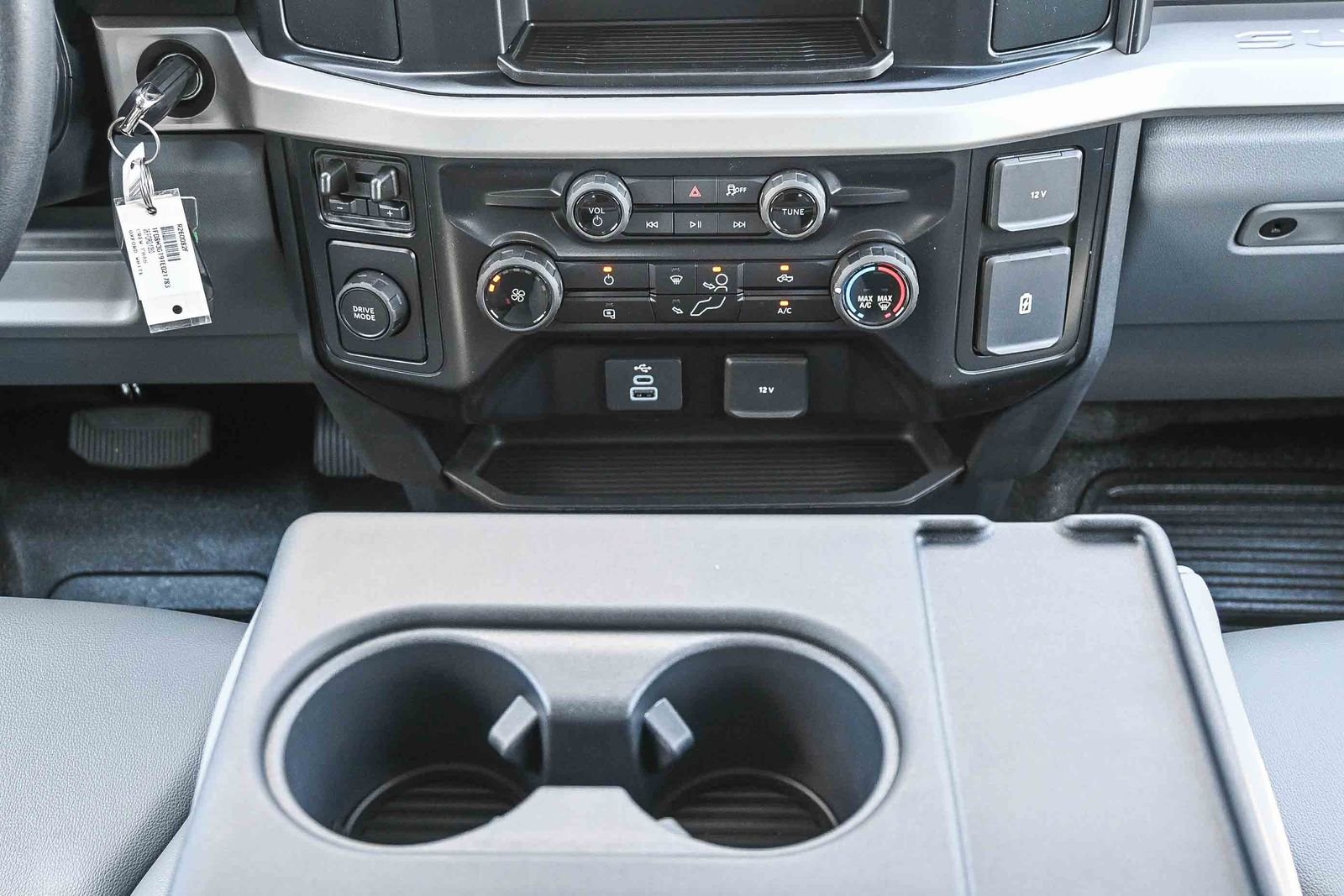 New 2026 Oxford White Ford F-350® XL image 16