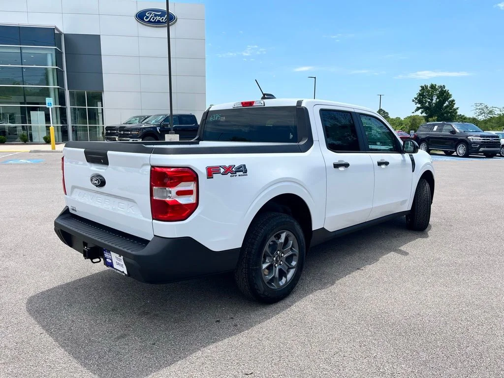 New 2026 White Ford XLT image 5