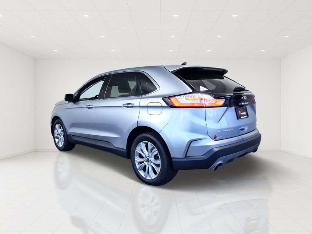 Used 2021 Silver Ford Titanium image 4