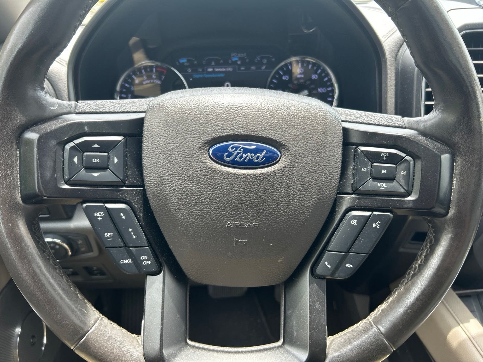 Used 2019 Gray Ford Limited image 18