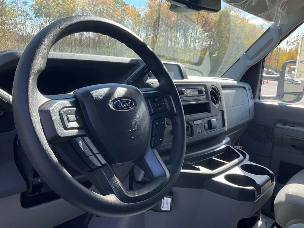 2026 Ford E-Series Cutaway Base - Photo 17