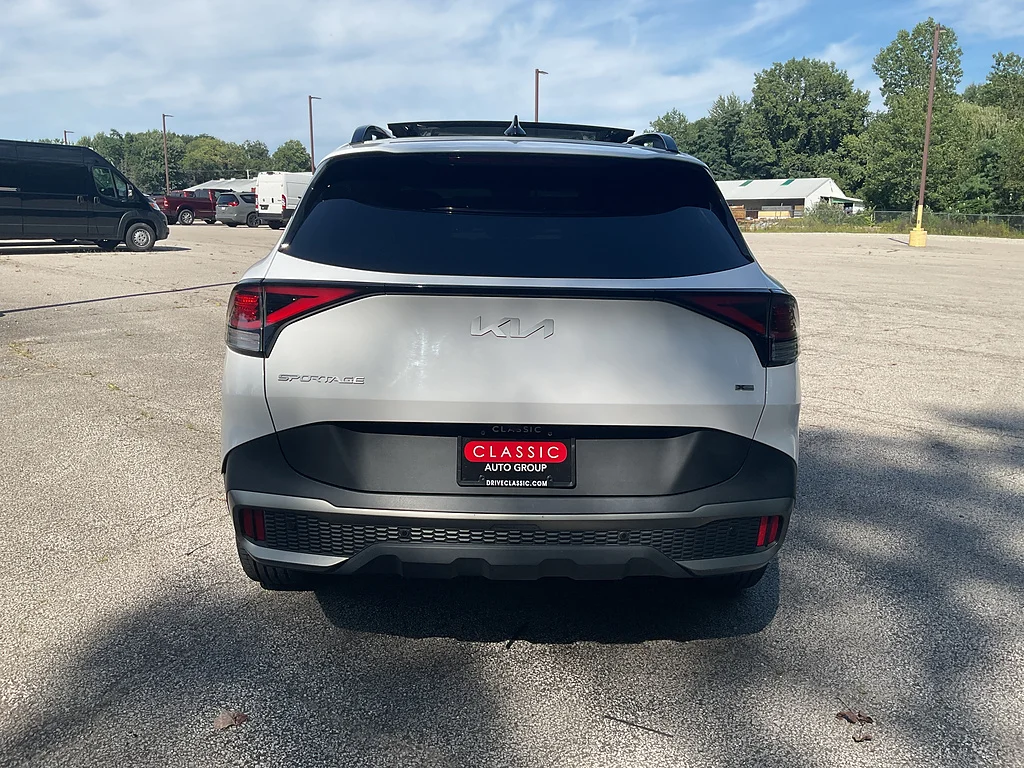 Used 2023 Glacial White Pearl Kia X-Line image 6