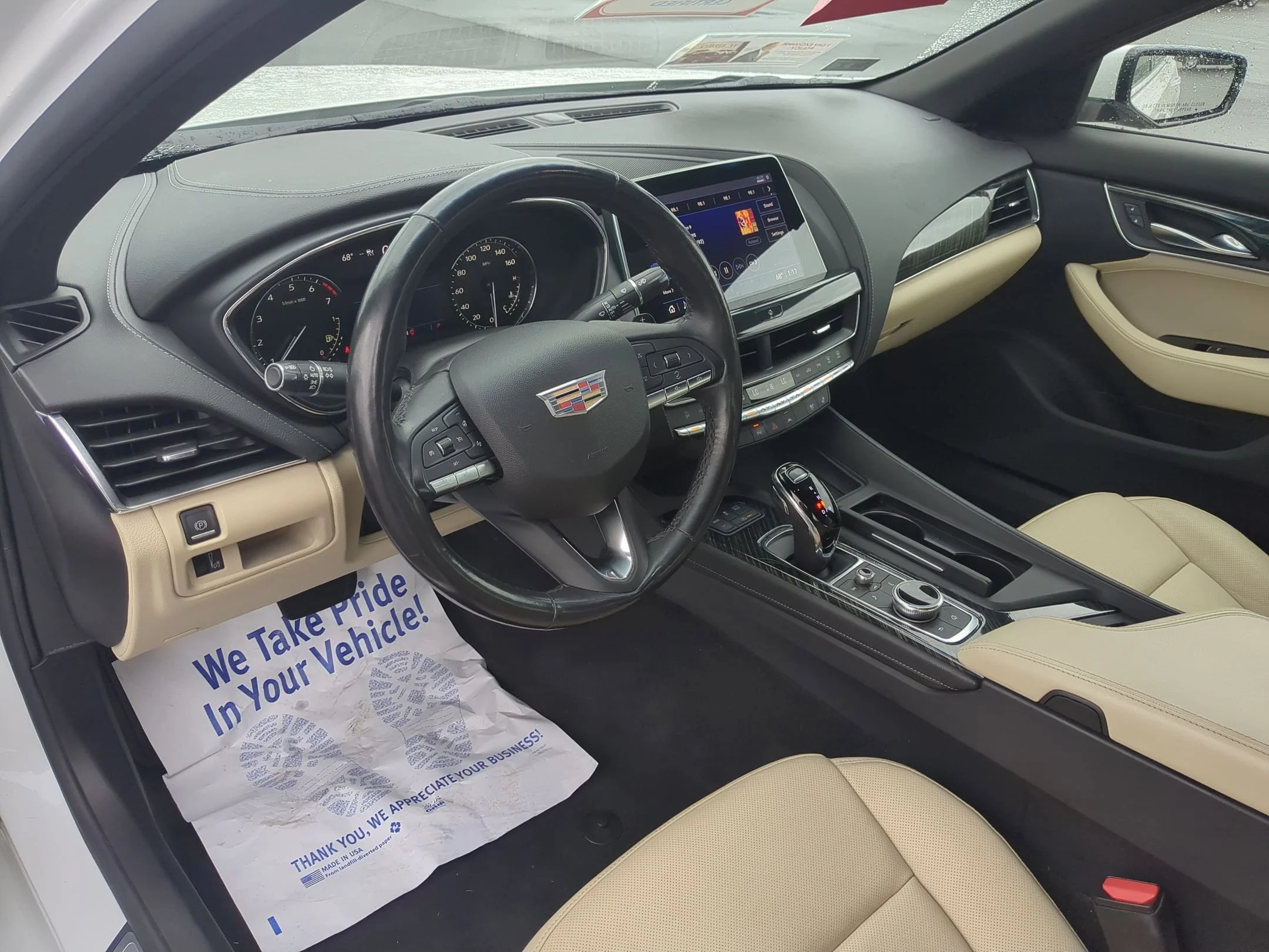 Used 2022 Crystal White Tricoat Cadillac Premium Luxury image 9