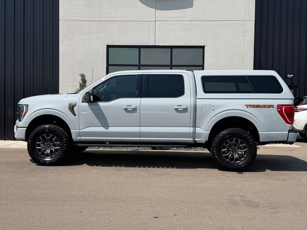 Used 2023 Gray Ford Tremor image 2