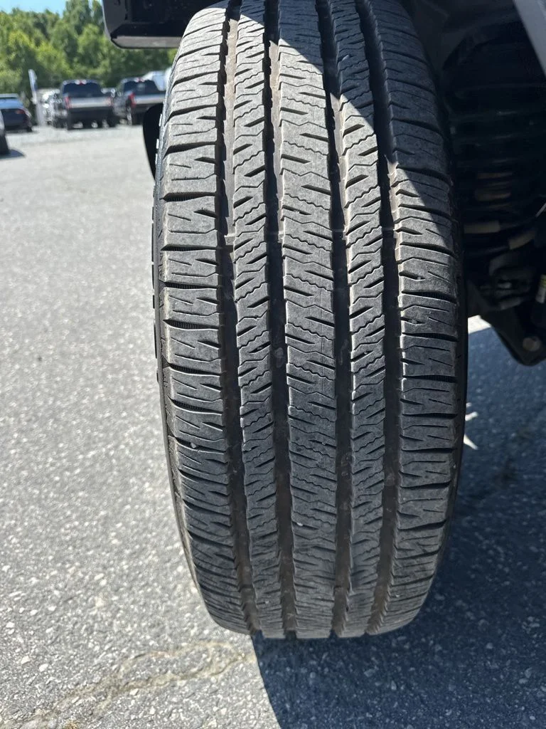 Used 2024 Green Jeep Sport S 4xe image 31