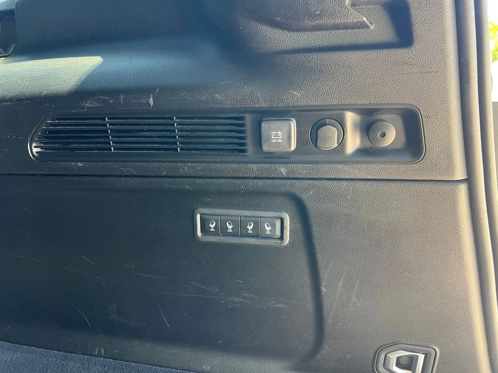 Certified Used 2024 Silver Jeep Series III image 22