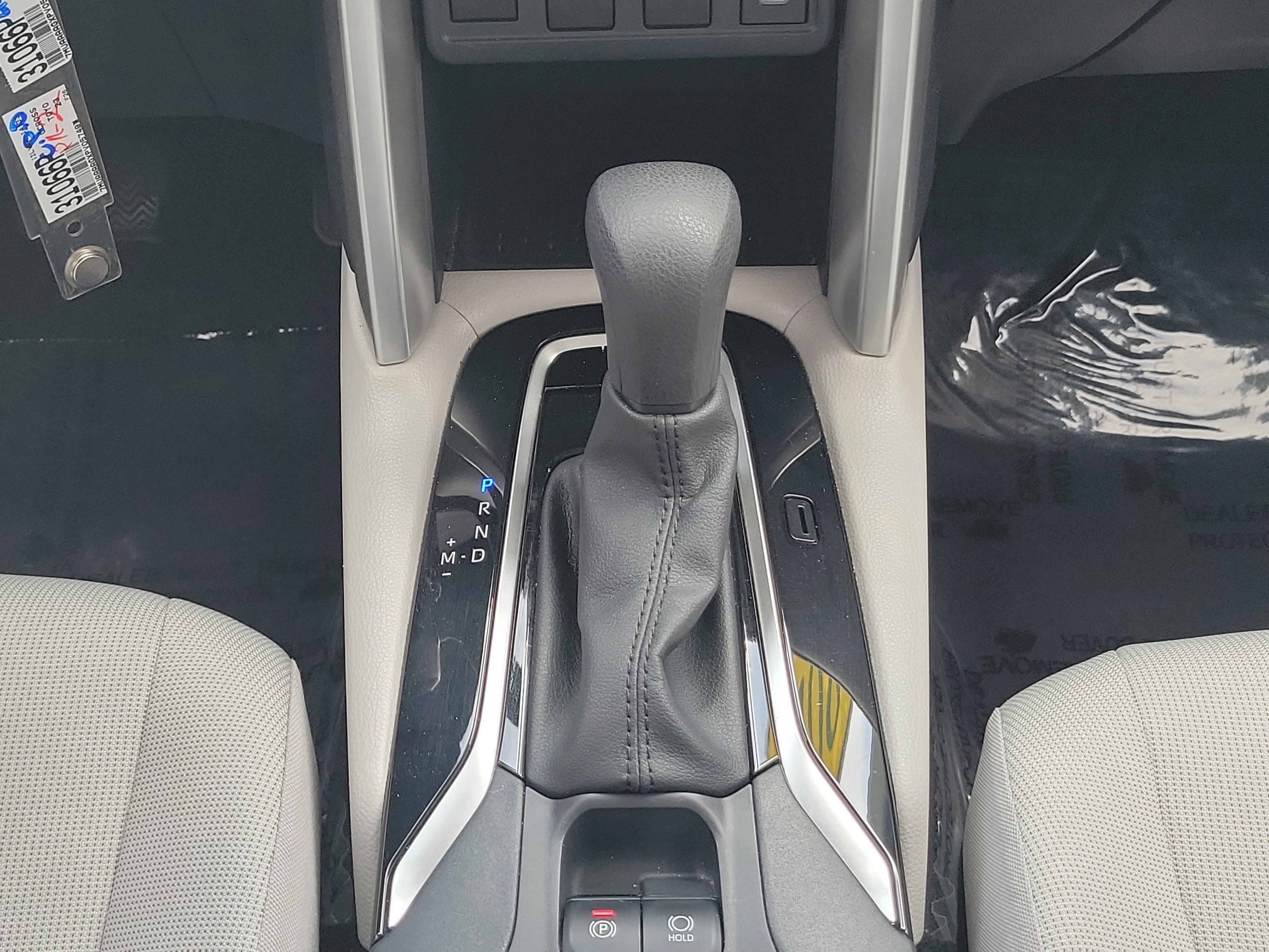 Used 2023 Silver Toyota L image 18